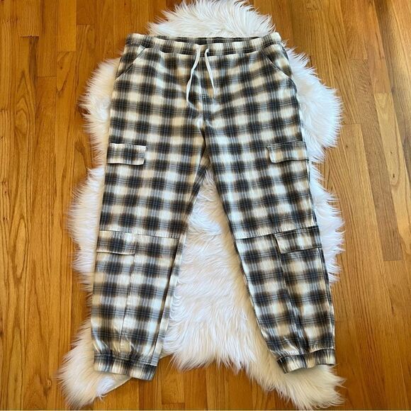 Women’s Love Love Love Plaid Pants Size 3X - Picture 1 of 6